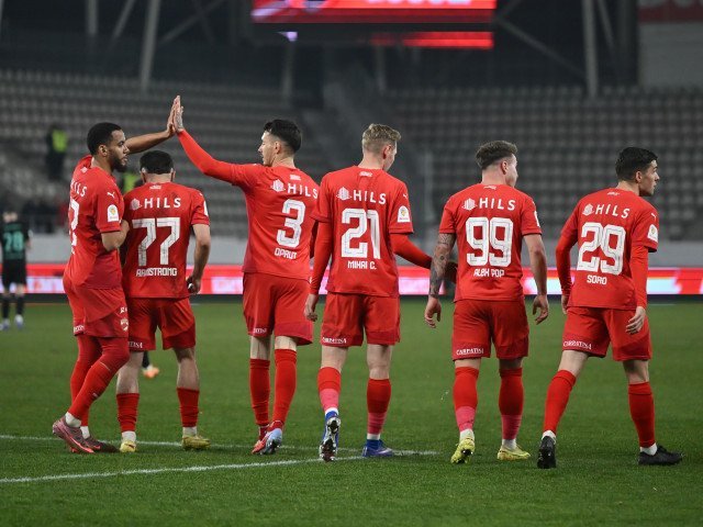 Dinamo se califică în semifinalele Cupei României după victoria cu Metalul Buzău Dinamo București a învins Metalul Buzău cu scorul de 1-0 în sferturile de finală ale Cupei României, asigurându-și un loc în semifinalele competiției