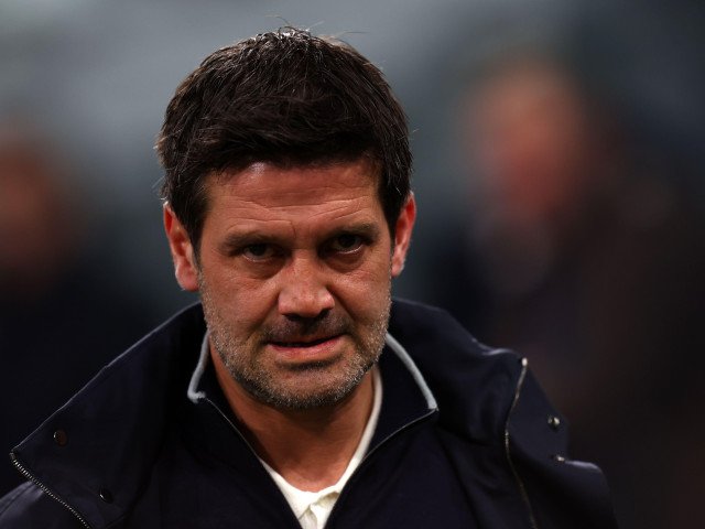 Cupa României și SuperLiga: Meciuri importante la mijlocul săptămânii Jucătorul de fotbal Hakan Calhanoglu, mijlocașul echipei Inter Milano, este așteptat să aibă o întâlnire crucială cu conducerea clubului italian