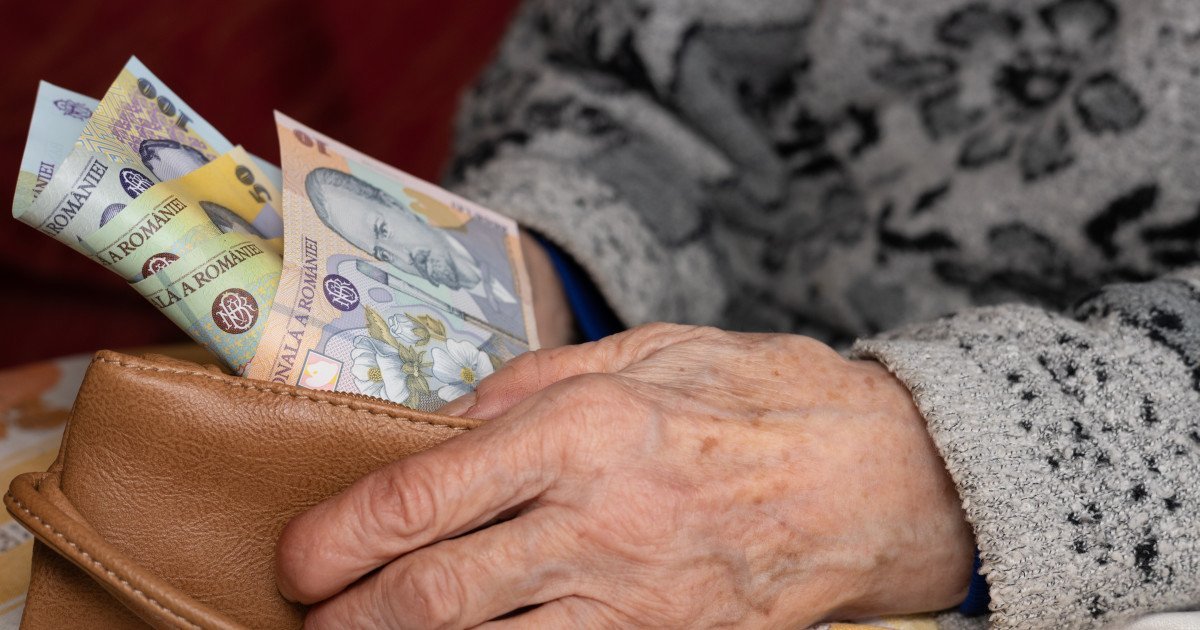 Pensionari: 4,68 milioane în februarie, pensie medie 2.780 lei. Economist: Statul, o glumă proastă?