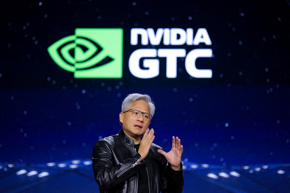 Nvidia, vedeta AI, trage în jos piața bursieră? Acțiunile Nvidia (NVDA), gigantul tehnologic specializat în inteligența artificială (AI), dau semnale de alarmă