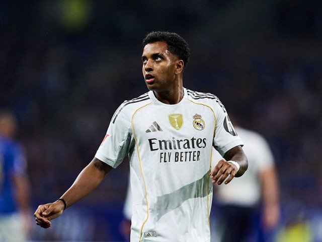 Rodrygo își schimbă planurile: Atacantul Realului vrea să rămână pe „Bernabeu” după accidentarea gravă Atacantul brazilian Rodrygo pare să își fi schimbat radical planurile