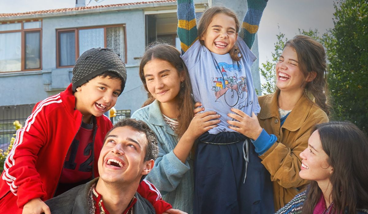 Orfani pe micul ecran: Cine sunt actorii din „Ai nimănui” de la Kanal D?