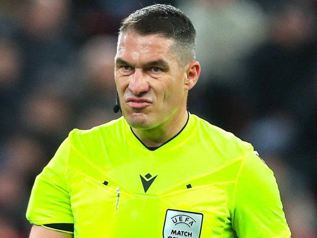 Istvan Kovacs, delegat la Roma – Bologna în Europa League, stârnește controverse Arbitrul român Istvan Kovacs va conduce meciul dintre AS Roma și Bologna în optimile Europa League, joi, de la ora 22:00, pe Digi Sport 2
