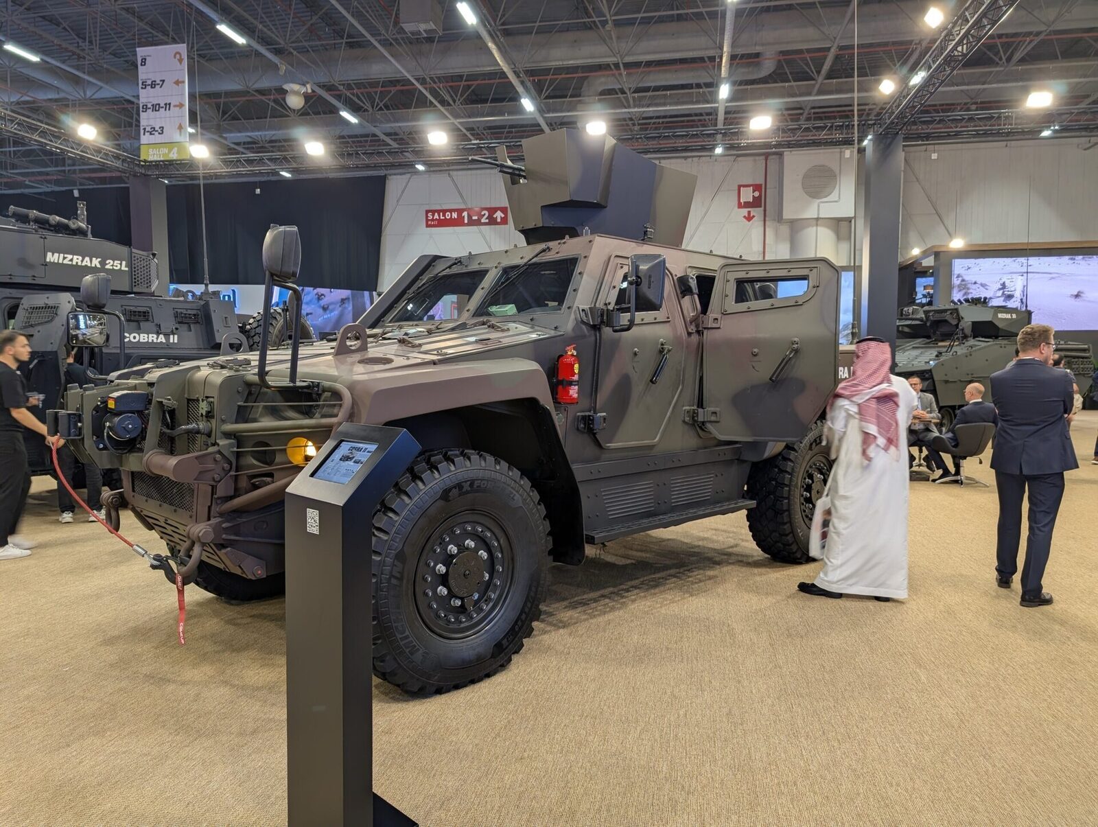 Blindatele Cobra II intră în dotarea Forțelor Terestre Române Noile autovehicule tactice blindate Cobra II 4×4 destinate Armatei Române sunt în curs de distribuire către unitățile militare, conform anunțului făcut de instituție pe rețelele de socializare