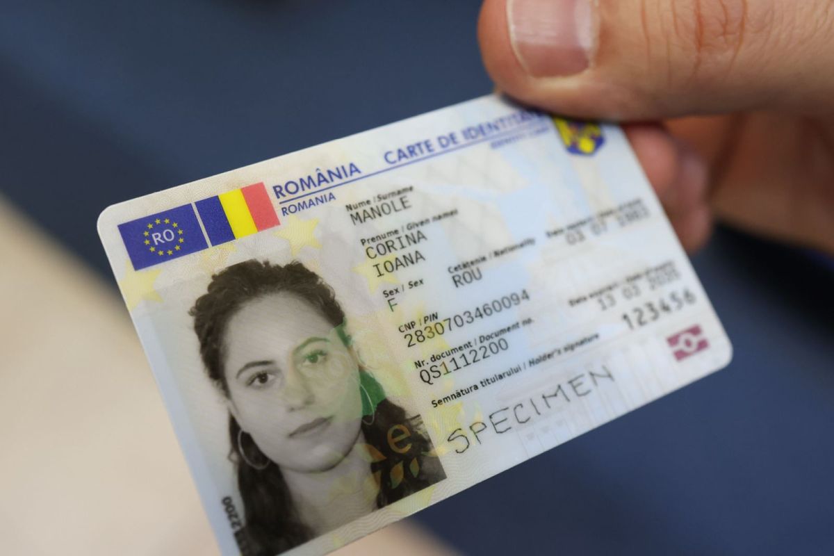 Probleme cu buletinul electronic: actualizarea adresei, o corvoadă pentru români Implementarea buletinului electronic (CEI) în România a scos la iveală dificultăți pentru cetățenii care doresc să își actualizeze domiciliul