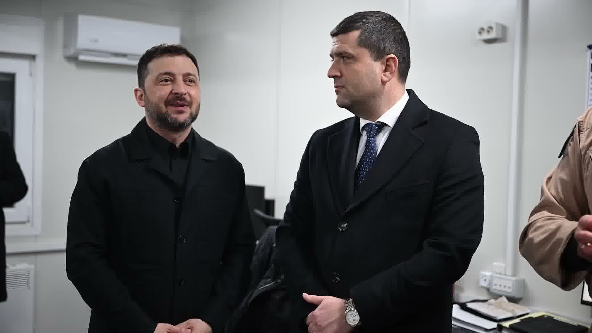 România și Ucraina: Un parteneriat pentru drone, umbrit de suspiciuni București – Întâlnirea din această săptămână dintre producători ucraineni de drone, reprezentanți ai guvernului român, Ministerului Apărării și companii locale din industria națională de apărare, a lăsat un gust amar