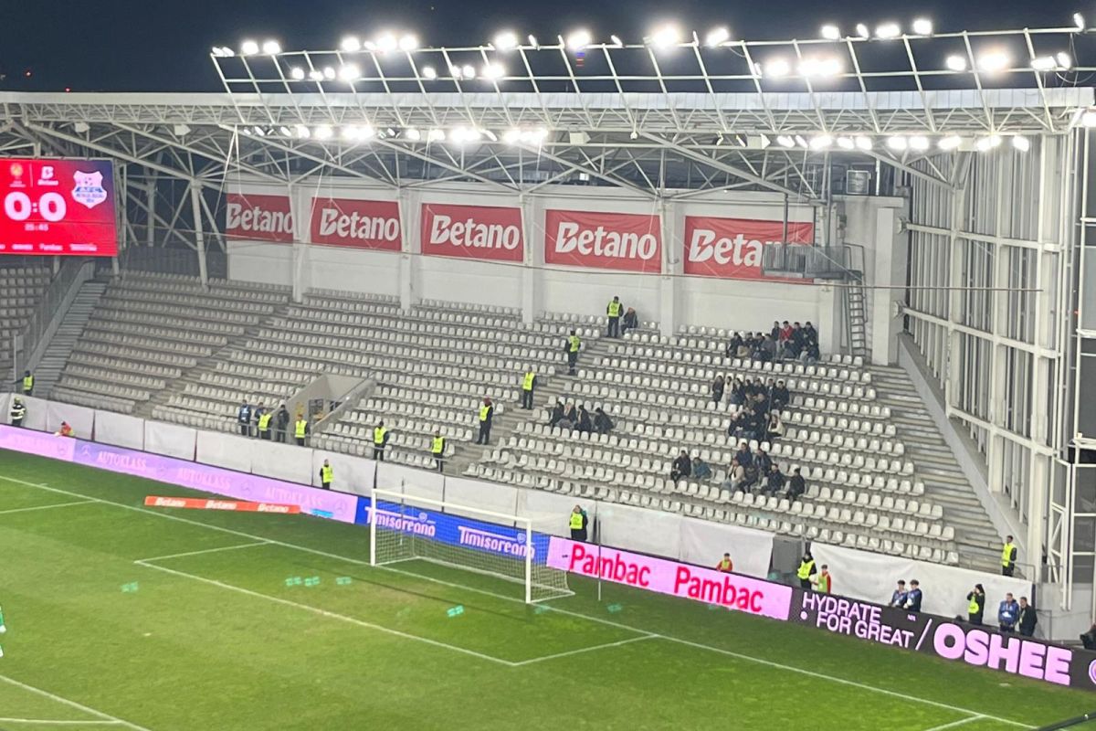 Protest la meciul Dinamo – Metalul Buzău: Peluza Sud a boicotat sferturile Cupei României Ultrașii Peluzei Sud Dinamo au absentat de la meciul din sferturile Cupei României împotriva celor de la Metalul Buzău, disputat pe stadionul „Arcul de Triumf”