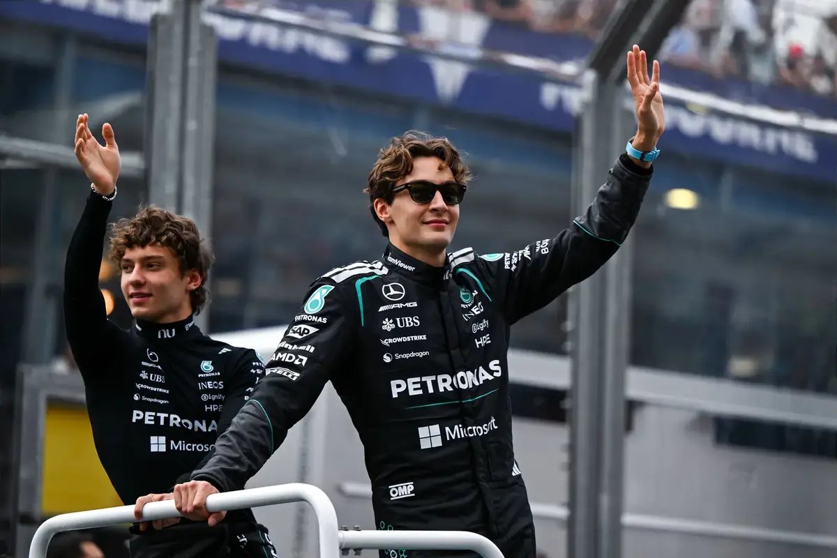 Schumacher avertizează Mercedes: „Este loc de mai bine” după victoria din Australia București, România – Mercedes, deși a obținut o dublă senzațională la Marele Premiu al Australiei, mai are mult de lucru