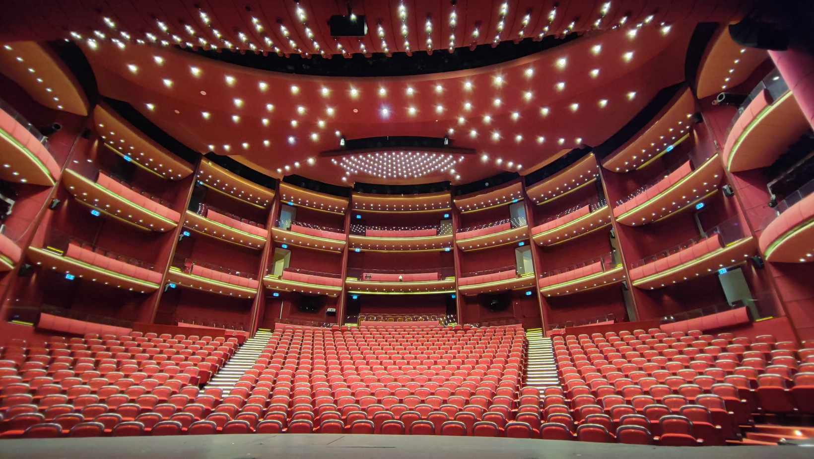Concurs pentru conducerea TNB: Ada Hausvater și Boris Focșa, în fața interviului Bucureștiul se pregătește să afle numele noului manager al Teatrului Național „I.L