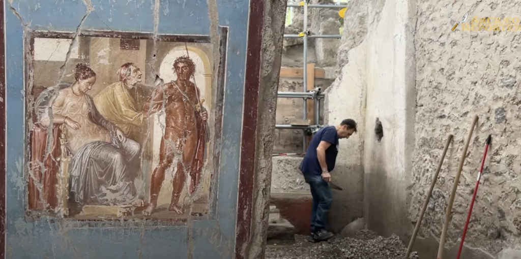 Vinul din Pompei renaște din cenușă: proiectul care readuce viața în ruine Un proiect ambițios în Pompei încearcă să resusciteze tradiția viticolă a regiunii, plantând vițe de vie chiar în interiorul sitului arheologic