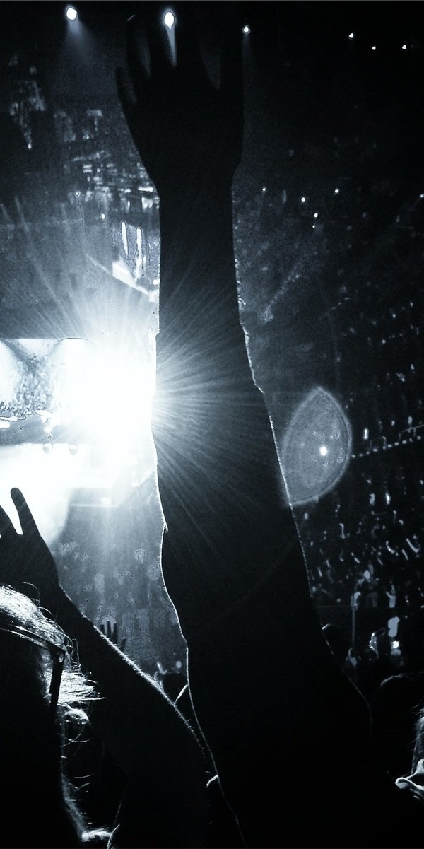 Eminem revine? Fanii anticipă un eveniment major în 2026 Zvonuri intense circulă pe internet: Eminem ar putea pregăti un nou proiect major în 2026