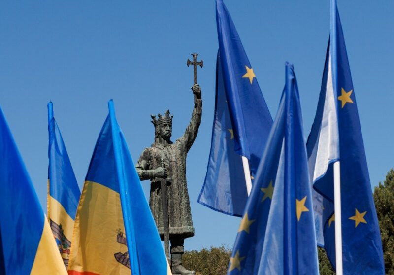 Mircea Abrudean și Sorin Grindeanu condamnă agresiunea rusă, alături de omologii din Republica Moldova și Ucraina Președintele Senatului, Mircea Abrudean, și președintele Camerei Deputaților, Sorin Grindeanu, au semnat o declarație comună cu președinții de parlamente din Republica Moldova și Ucraina