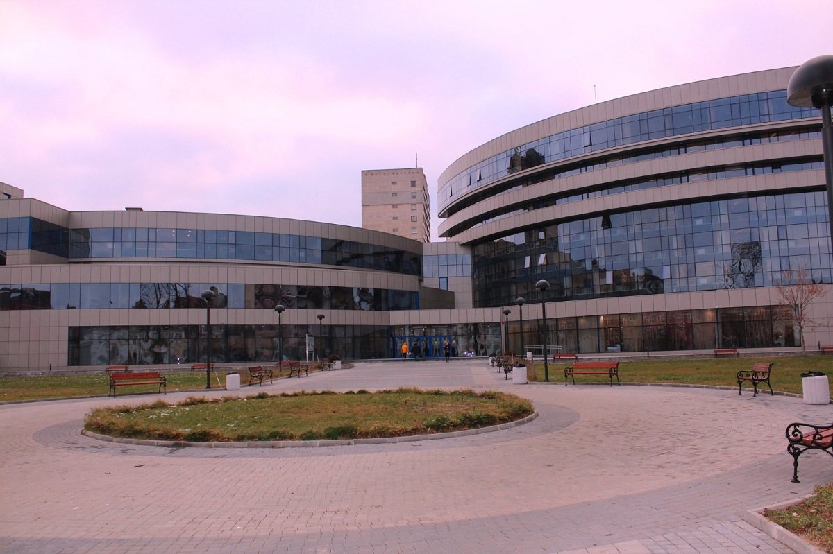 Doi foști militari ucraineni, acuzați de spionaj în Bulgaria Doi foști militari ucraineni, ambii din trupele de asalt aeropurtate, sunt acuzați de spionaj în Bulgaria, după ce au fost reținuți la începutul acestui an, în apropierea unei baze militare