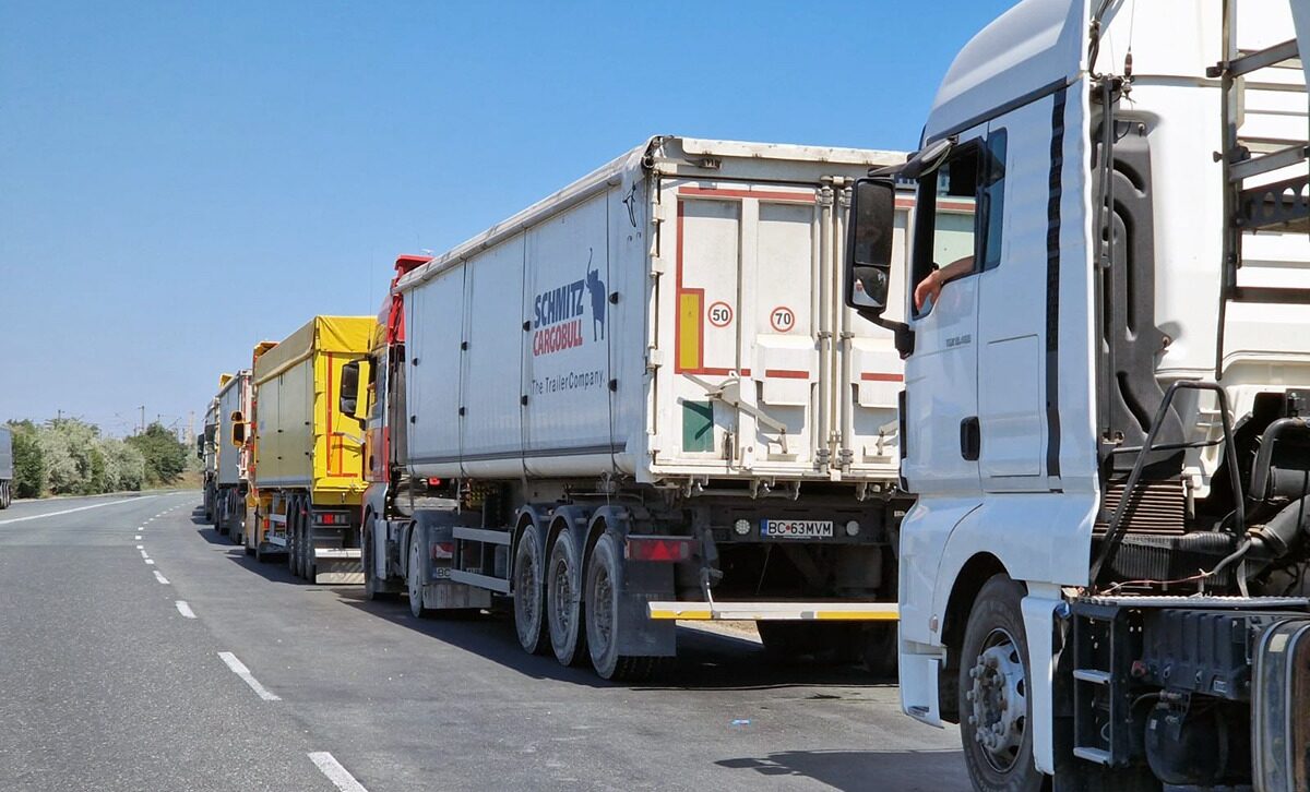 COTAR cere guvernului măsuri urgente pentru a evita o criză economică Confederația Operatorilor și Transportatorilor Autorizați din România (COTAR) solicită Guvernului reducerea drastică a accizelor la carburanți pentru a preveni o criză economică