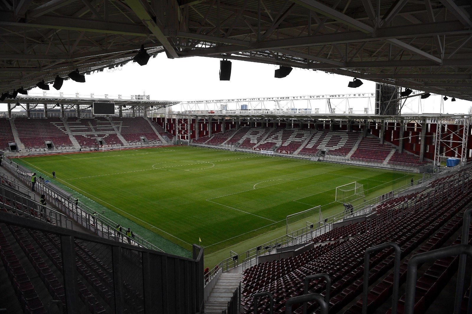 Kader Keita, fotbalistul Rapidului, implicat într-un accident rutier în București Mijlocașul echipei Rapid București, Kader Keita, a fost implicat într-un accident rutier marți dimineața în Capitală