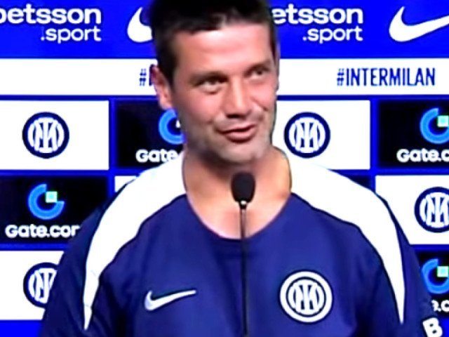 Chivu, după Como – Inter: „Nu a fost un meci frumos de văzut” și probleme de lot Cristi Chivu, antrenorul echipei Inter Primavera, a recunoscut că prestația elevilor săi în meciul cu Como nu a fost una spectaculoasă, criticând totodată și problemele medicale cu care se confruntă echipa sa
