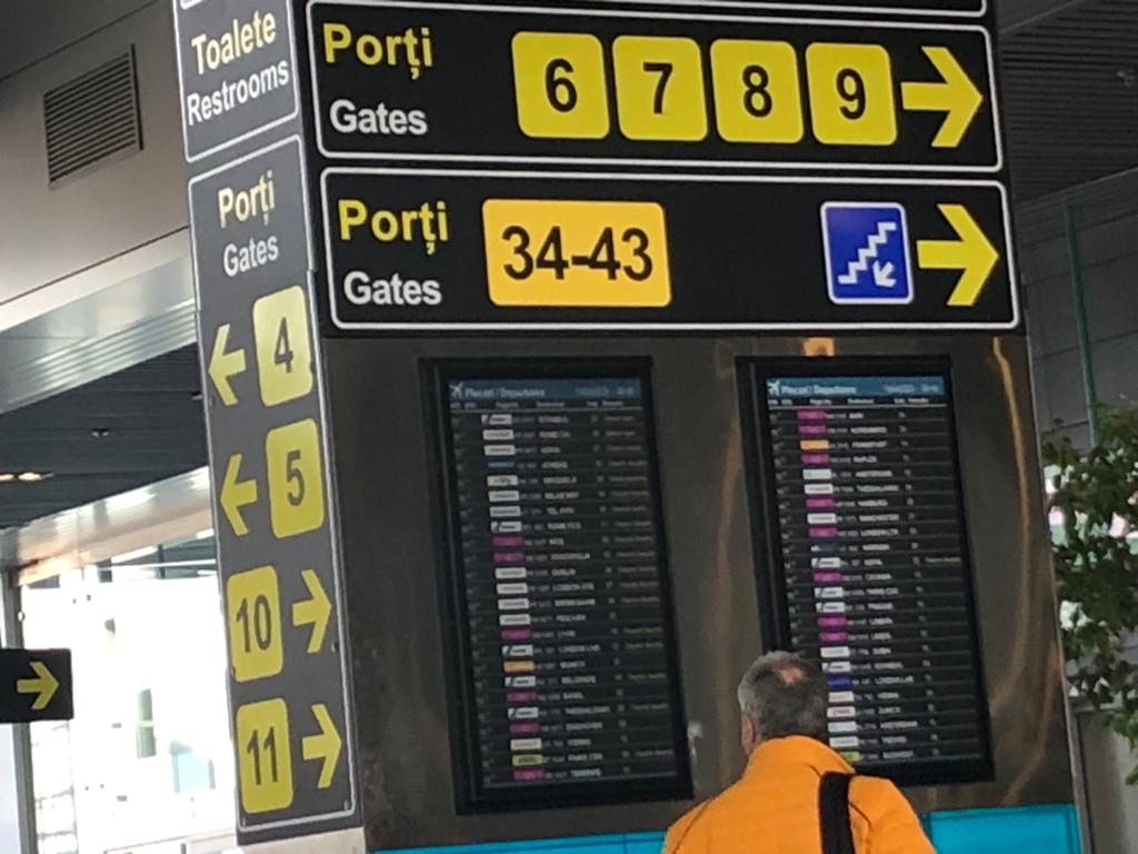 Zeci de zboruri anulate de pe Aeroportul Otopeni Compania Națională Aeroporturi București (CNAB) a anunțat o serie de anulări de zboruri programate pentru ziua de miercuri, pe Aeroportul Internațional Henri Coandă – Otopeni