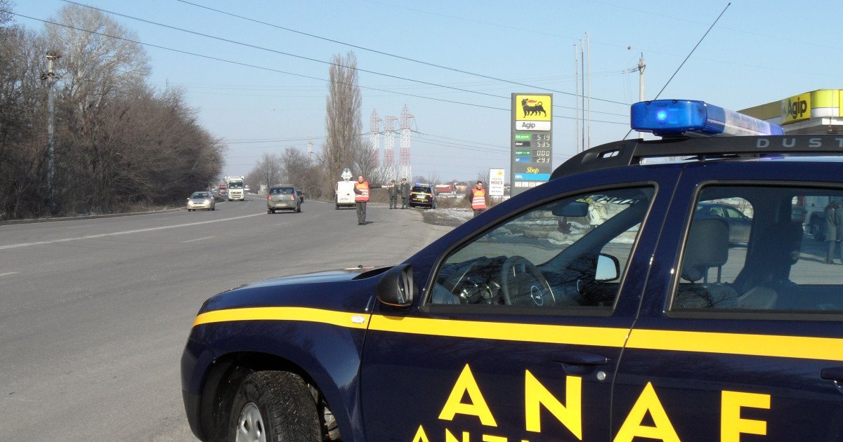 Afacerea cu facturi false: Antifrauda a destructurat un circuit financiar fictiv care a prejudiciat statul cu peste 18 milioane de lei București, 12 martie – Inspectorii Direcției Generale Antifraudă Fiscală (DGAF) au destructurat un circuit financiar fictiv format din opt societăți comerciale, prin care bugetul de stat a fost devalizat