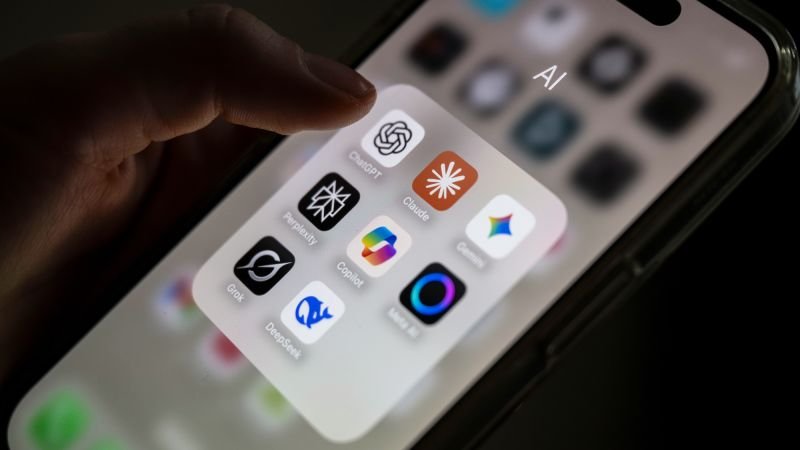 Anthropic, startup-ul de inteligență artificială, urcă în topuri pe fondul controverselor și succesului aplicației Claude București – Compania americană Anthropic, specializată în inteligența artificială, a cunoscut o ascensiune rapidă în atenția publică în ultima lună