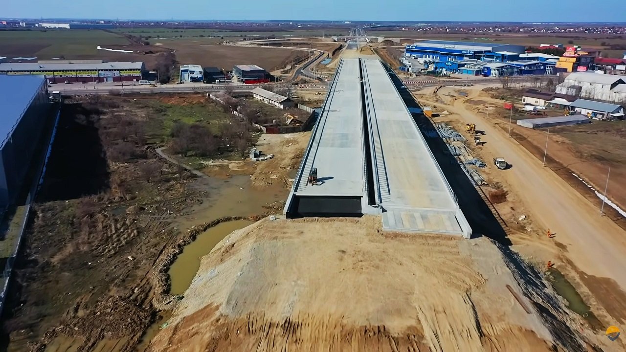 Autostrada A0 din estul Bucureștiului: șoferii vor mai avea de așteptat Șoferii care tranzitează Bucureștiul vor fi nevoiți să îndure în continuare coșmarul traficului de pe centură