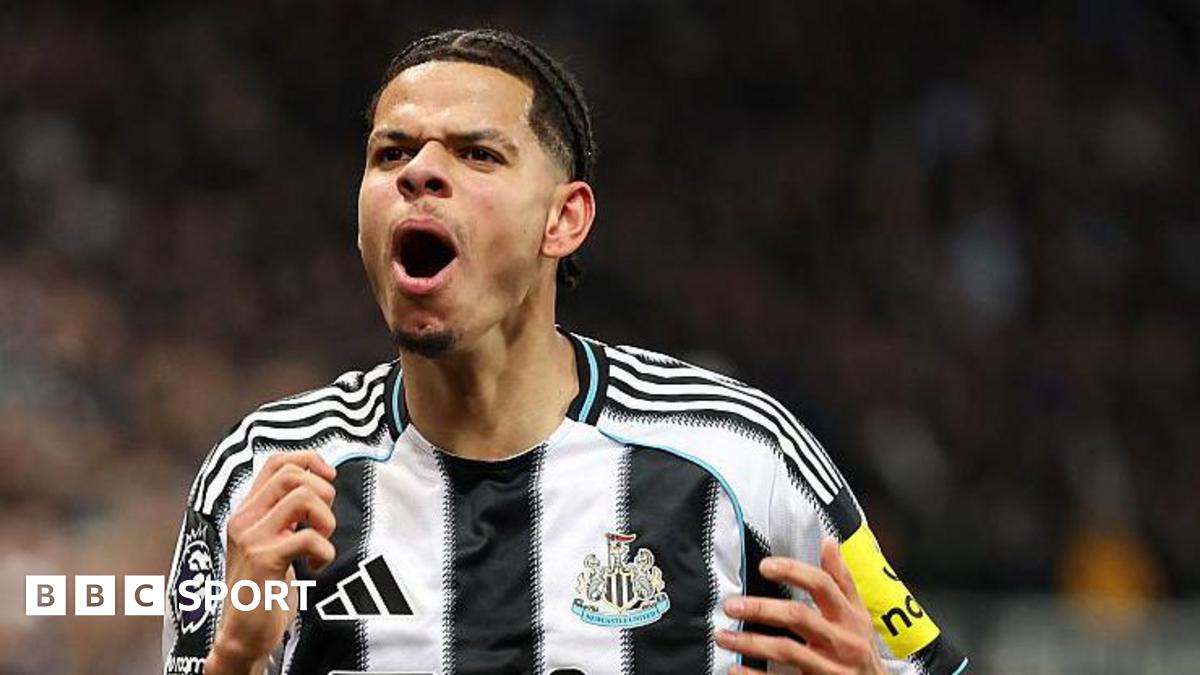 Newcastle și Manchester United: Un meci nebun cu șapte goluri Meciul dintre Newcastle United și Manchester United a oferit un spectacol pe cinste, cu nu mai puțin de șapte goluri marcate