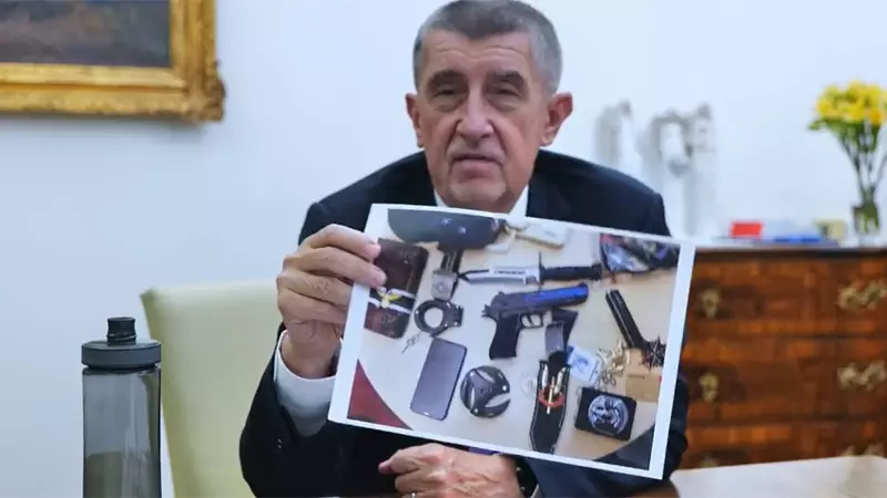 Incendiu suspect la o fabrică de drone din Cehia, care producea arme pentru Ucraina O fabrică de drone din Cehia, implicată în producția de armament pentru Ucraina, a fost cuprinsă de flăcări în Pardubice, iar autoritățile investighează incidentul ca pe un potențial act terorist
