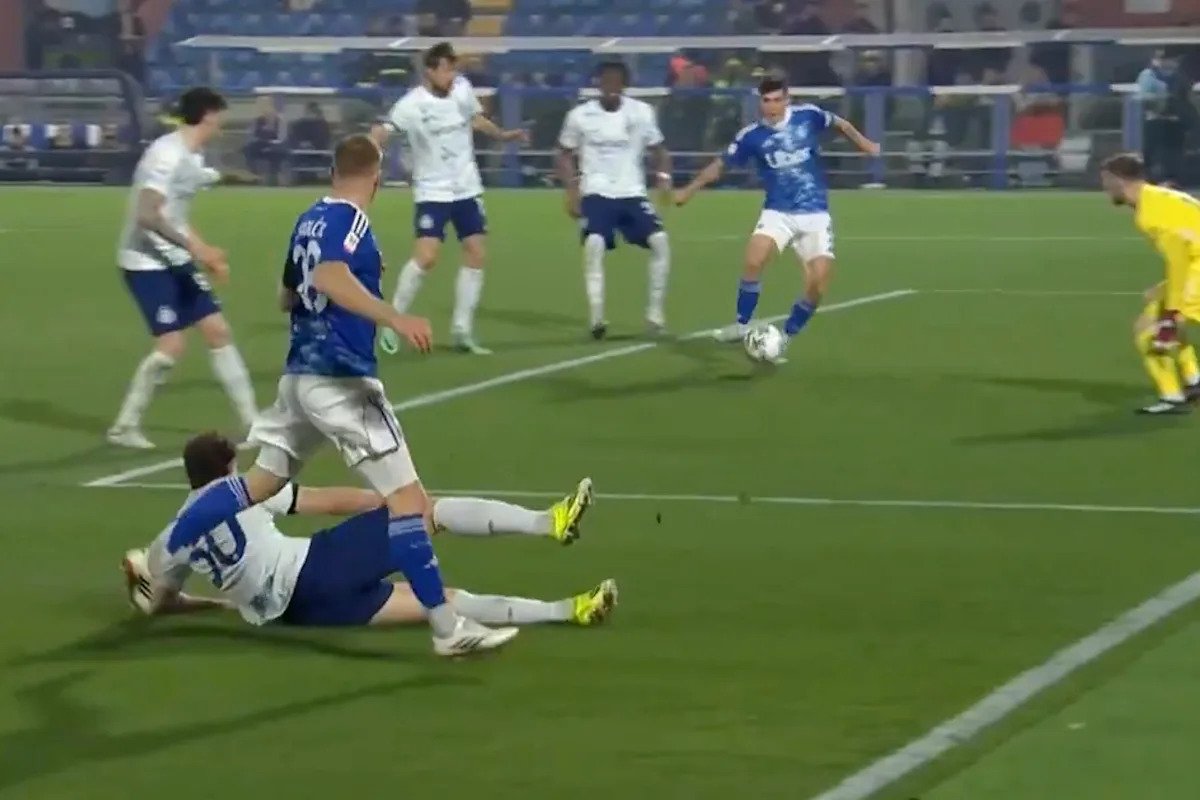 Como și Inter Milano remizează în prima manșă a semifinalelor Cupei Italiei Como și Inter Milano au încheiat la egalitate, scor 0-0, în prima manșă a semifinalelor Cupei Italiei
