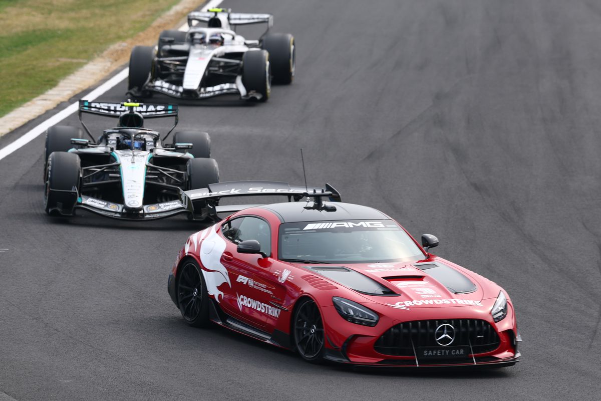Kimi Antonelli, victorie la Suzuka și lider în Formula 1: Mercedes domină startul de sezon Suzuka a fost, din nou, scena triumfului pentru Kimi Antonelli