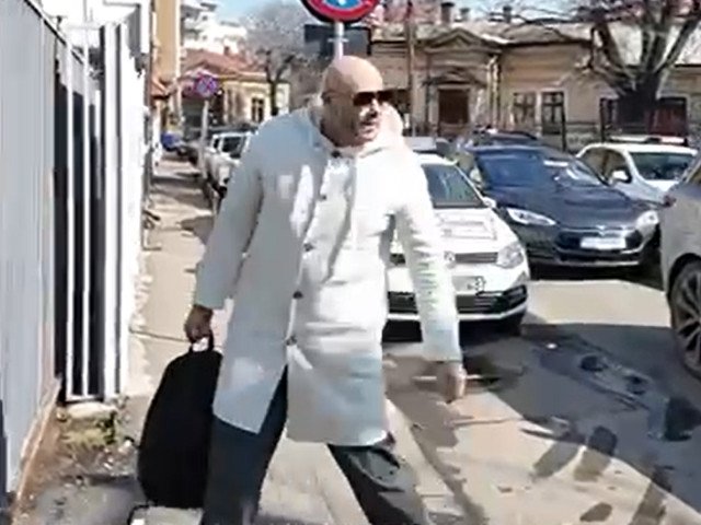 Keita, fotbalistul Rapidului, audiat după accidentul grav; riscă închisoare Kader Keita, fotbalistul echipei Rapid București, a fost audiat miercuri de Brigada Rutieră și de procurorii Parchetului de pe lângă Tribunalul București, în urma unui accident rutier în care a fost implicat