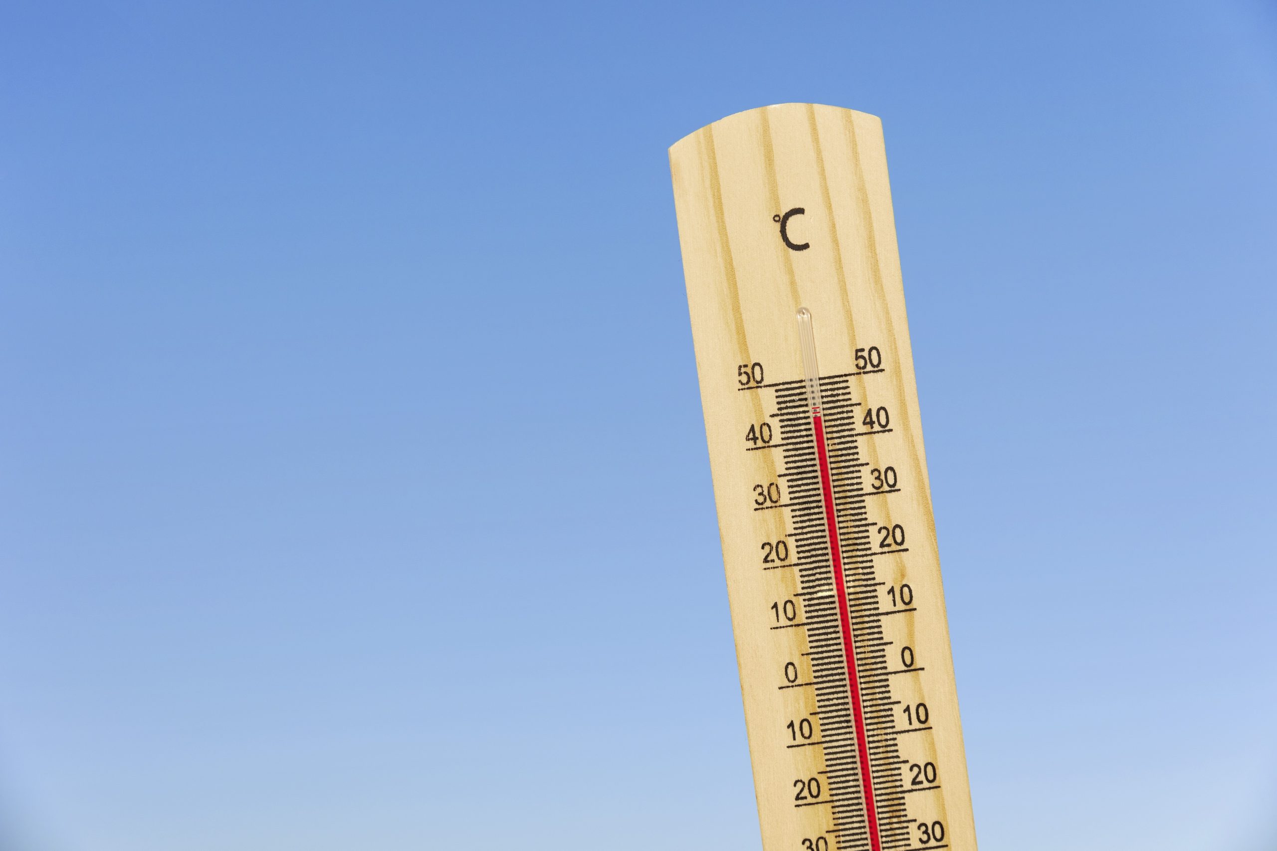 Caniculă în București: Temperaturi de până la 36 de grade Celsius în iulie Bucureștenii se pregătesc de o lună iulie caniculară, cu temperaturi care ar putea atinge 36 de grade Celsius