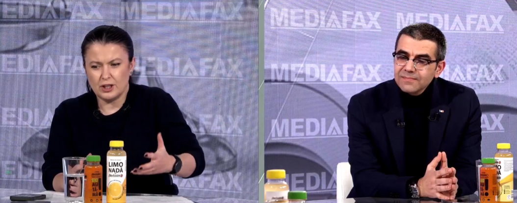 Drăgușin: Pensiile speciale pentru magistrați nu au dispărut, judecătorii se vor pensiona în continuare la 52-53 de ani Judecătorul Claudiu Drăgușin a declarat la MEDIAFAX că înțelegerea conform căreia pensiile speciale pentru magistrați ar fi fost eliminate este inexactă