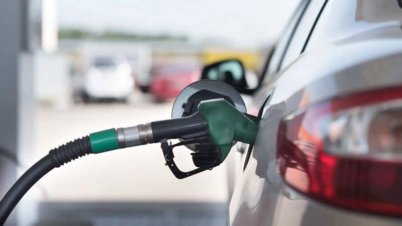Prețurile carburanților cresc rapid pe fondul tensiunilor din Orientul Mijlociu Prețurile la carburanți au crescut semnificativ în România în ultimele zile, pe fondul tensiunilor din Orientul Mijlociu și al turbulențelor de pe piața energetică globală