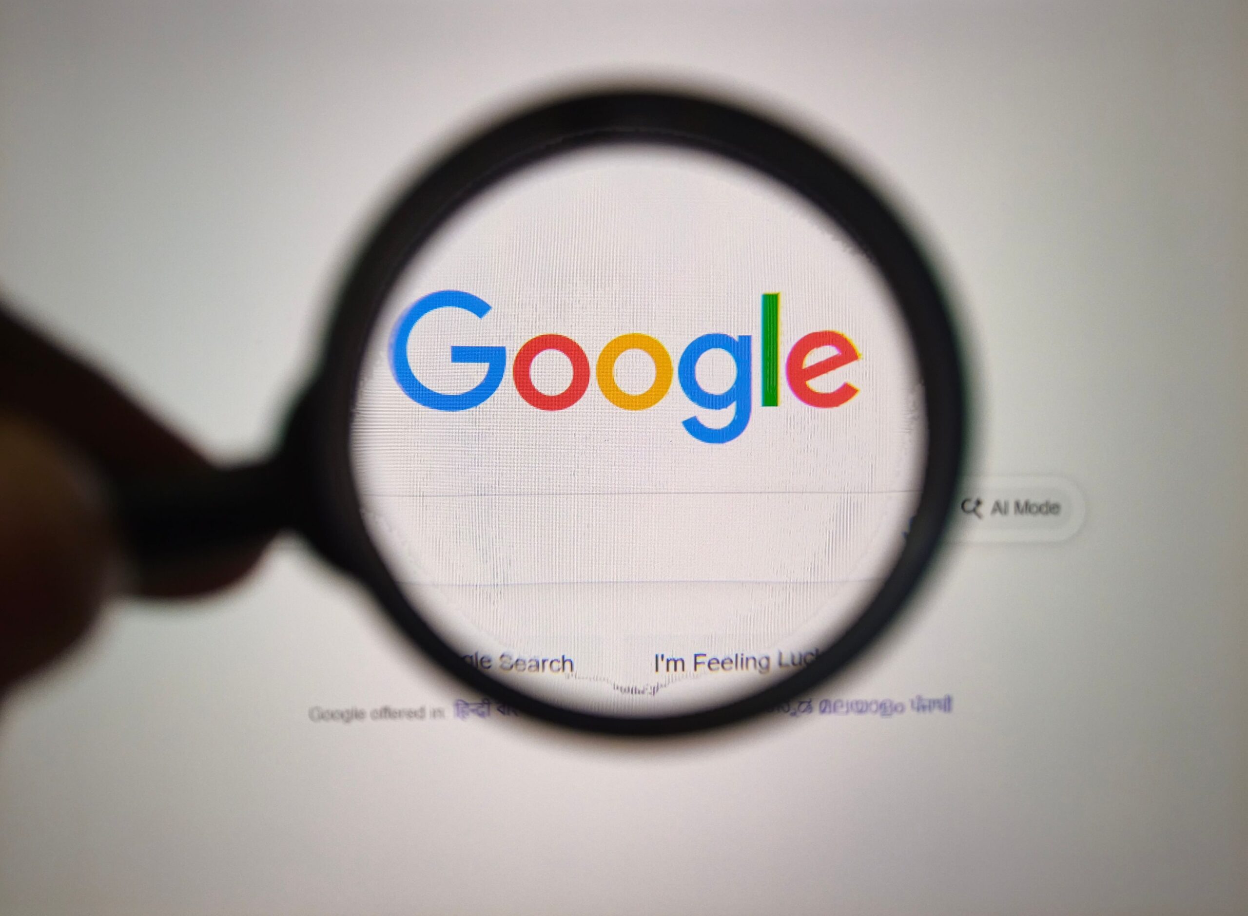 Google: Cum ștergi datele personale de pe internet