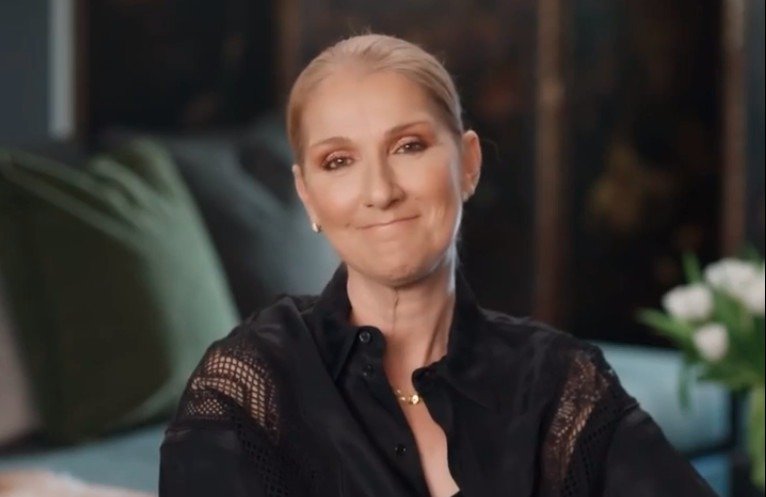 Celine Dion revine pe scenă la Paris, după o pauză