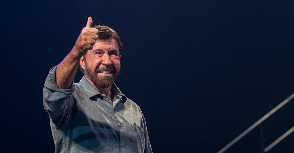 Chuck Norris împlinește 86 de ani: de la campion mondial la eroul culturii pop Actorul american de filme de acțiune și maestru în arte marțiale, Chuck Norris, împlinește astăzi, 10 martie 2026, venerabila vârstă de 86 de ani