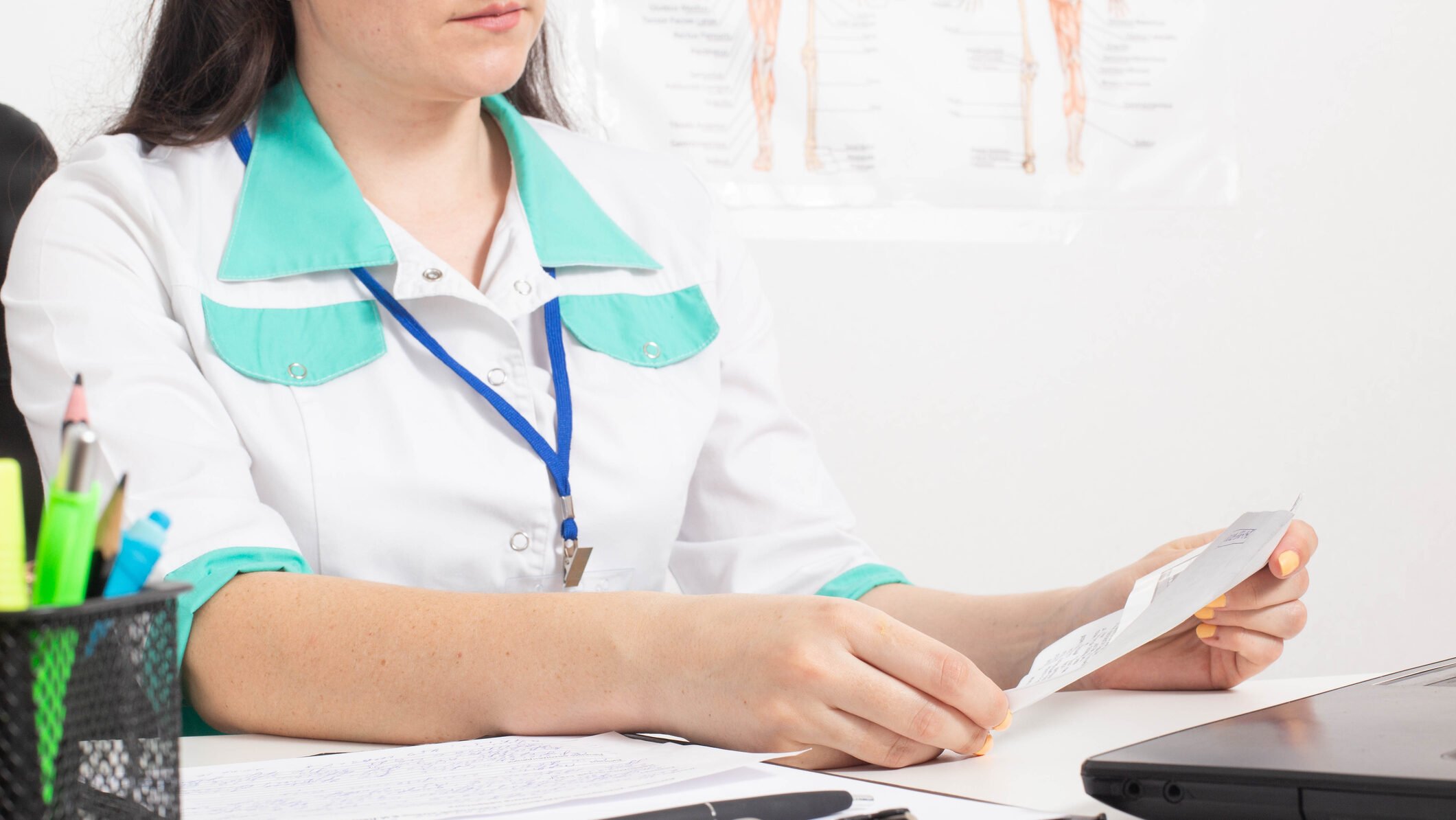 Concediu medical pentru drepturi de autor: Pot primi colaboratorii indemnizație?