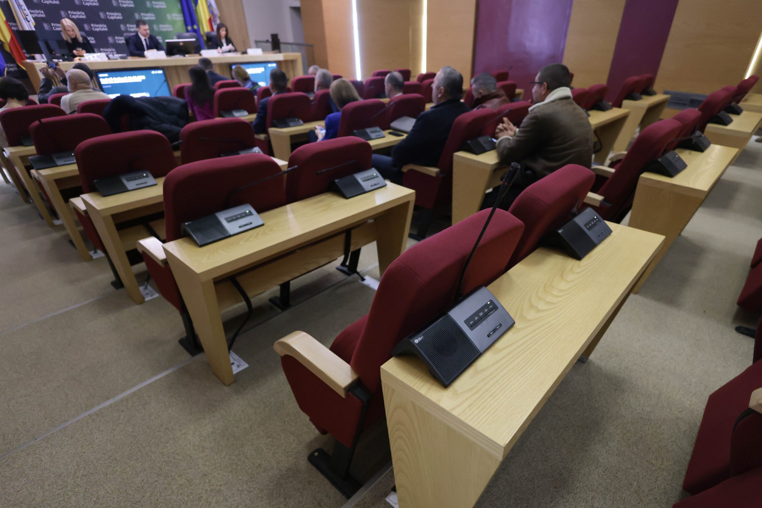 Ședința CGMB, blocată de lipsa de cvorum: PSD, AUR și PUSL au absentat Ședința Consiliului General al Municipiului București (CGMB) de joi, convocată de primarul general Ciprian Ciucu, nu a putut avea loc din cauza lipsei cvorumului necesar