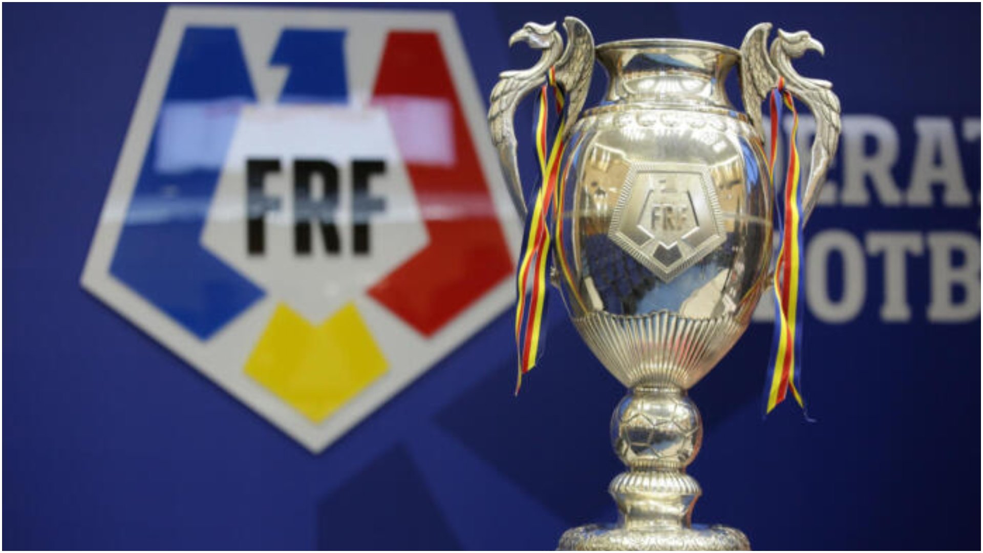 Semifinalele Cupei României Betano: Luptă pentru trofeu și pentru Europa League Universitatea Cluj, FC Argeș, Universitatea Craiova și Dinamo sunt cele patru echipe care s-au calificat în semifinalele Cupei României Betano, competiție ajunsă în fazele decisive