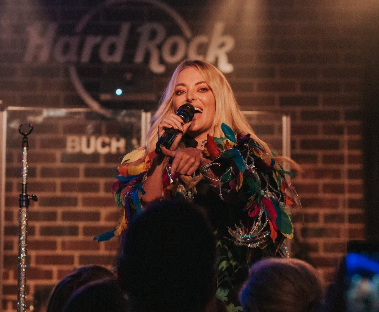 Weekendul „de martie” aduce concerte, târguri și petreceri, cu sau fără dedicație pentru ziua femeii Al doilea weekend al lunii martie vine cu o suprapunere predictibilă de evenimente, multe dedicate Zilei Femeii