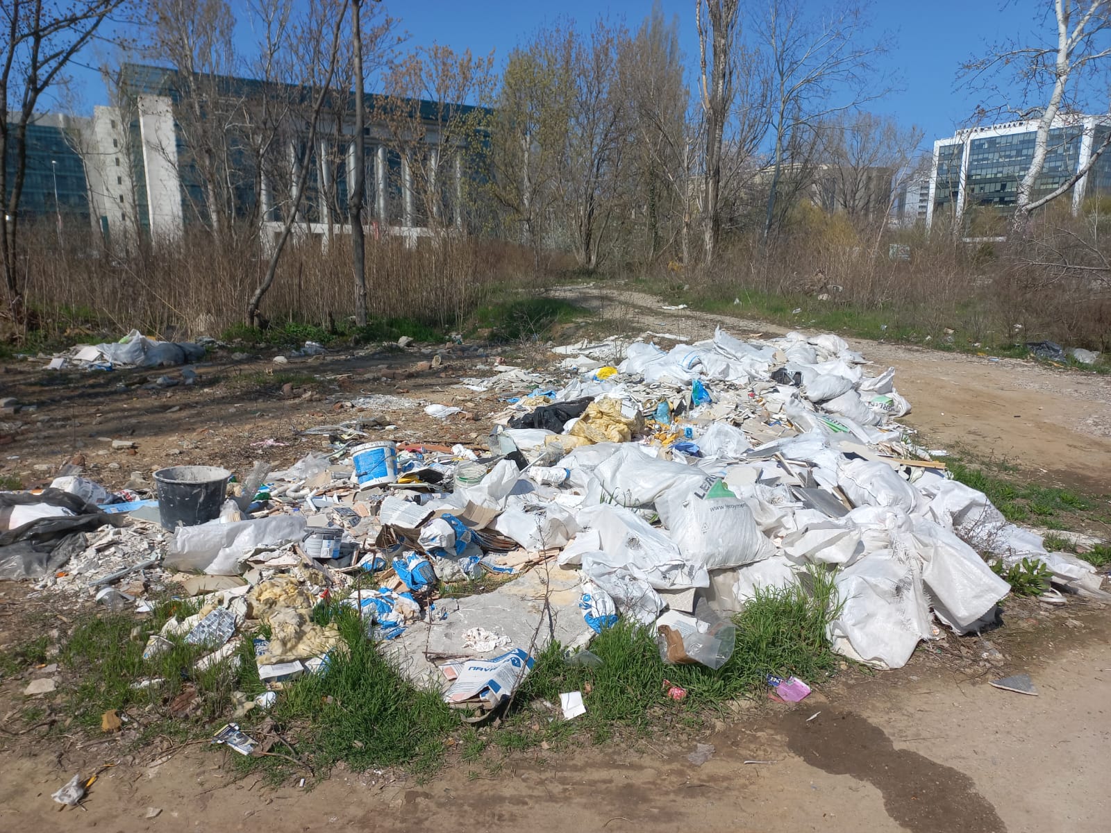 România, împotriva importului ilegal de deșeuri