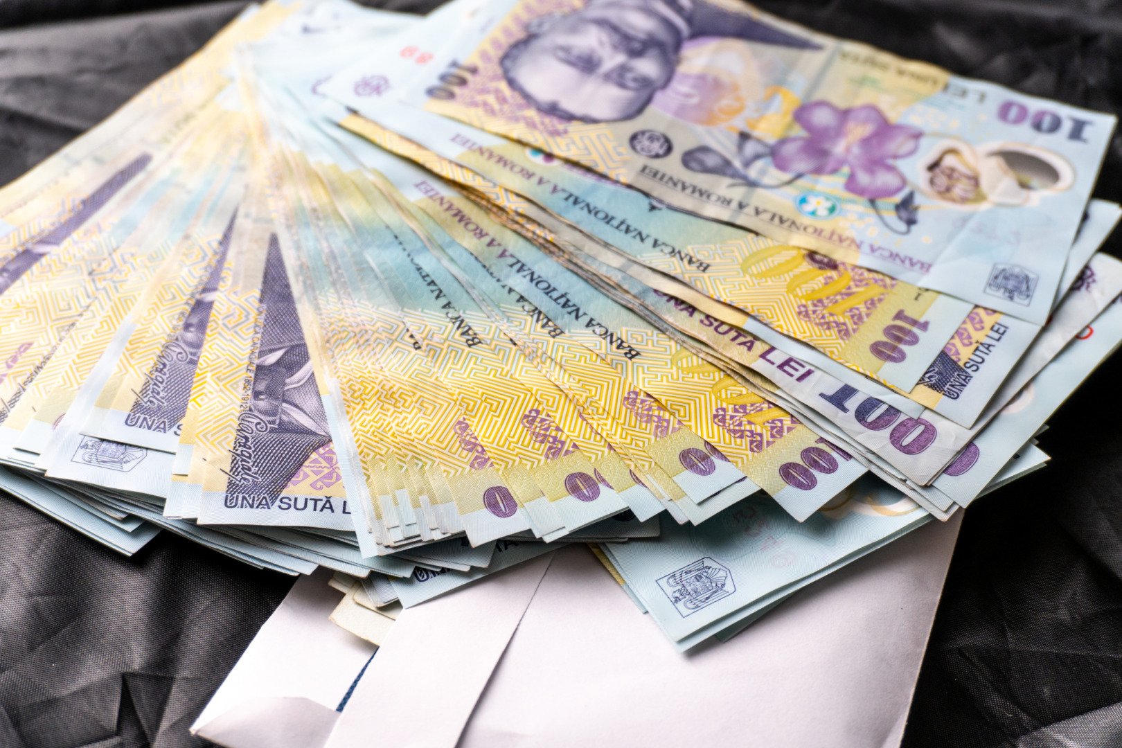 Paștele influențează plata unor beneficii sociale