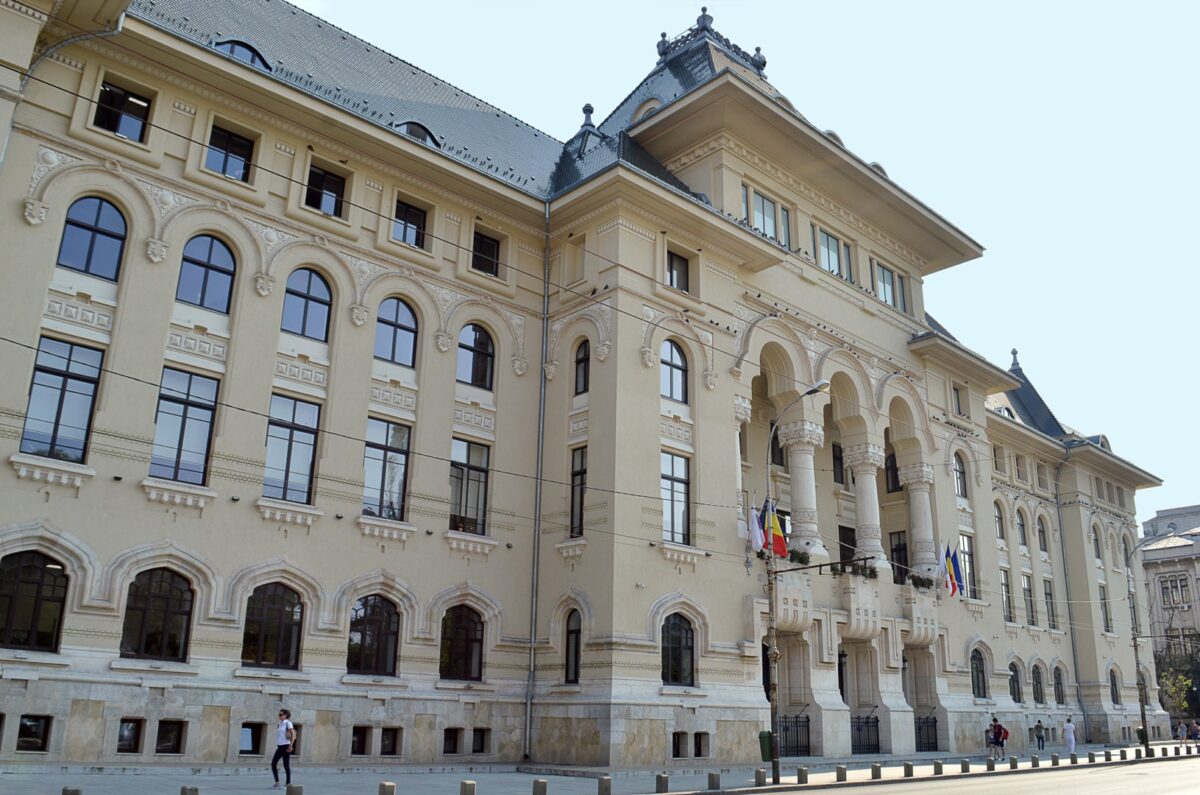Ședință crucială a consiliului general al capitalei: pe agendă, desființarea Expo Arte, audit STB și creșterea chiriilor Consilierii generali ai Municipiului București sunt convocați vineri, de la ora 10:00, pentru o ședință în care vor fi dezbătute proiecte importante, inclusiv desființarea Centrului Expo Arte, majorarea chiriilor pentru locuințe sociale și realizarea unui audit extern pentru STB și Termoenergetica
