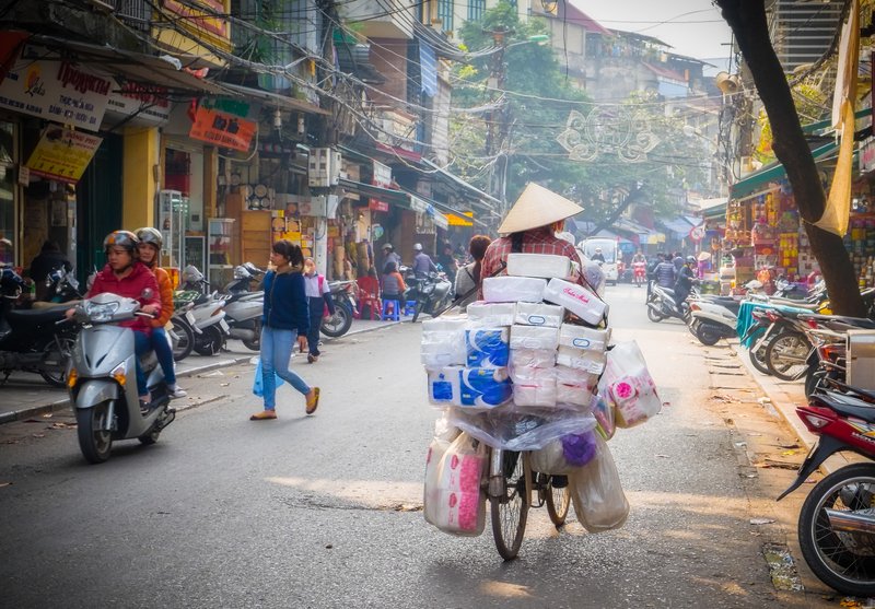 Vietnam: Rețea criminală care a fraudat „miliarde de dolari” prin criptomonede, destructurată de poliție Poliția vietnameză a anunțat destructurarea unei rețele criminale implicate în deturnarea a „miliarde de dolari” prin intermediul unei platforme de criptomonede, conform unei informări transmise vineri de agenția de știri AFP