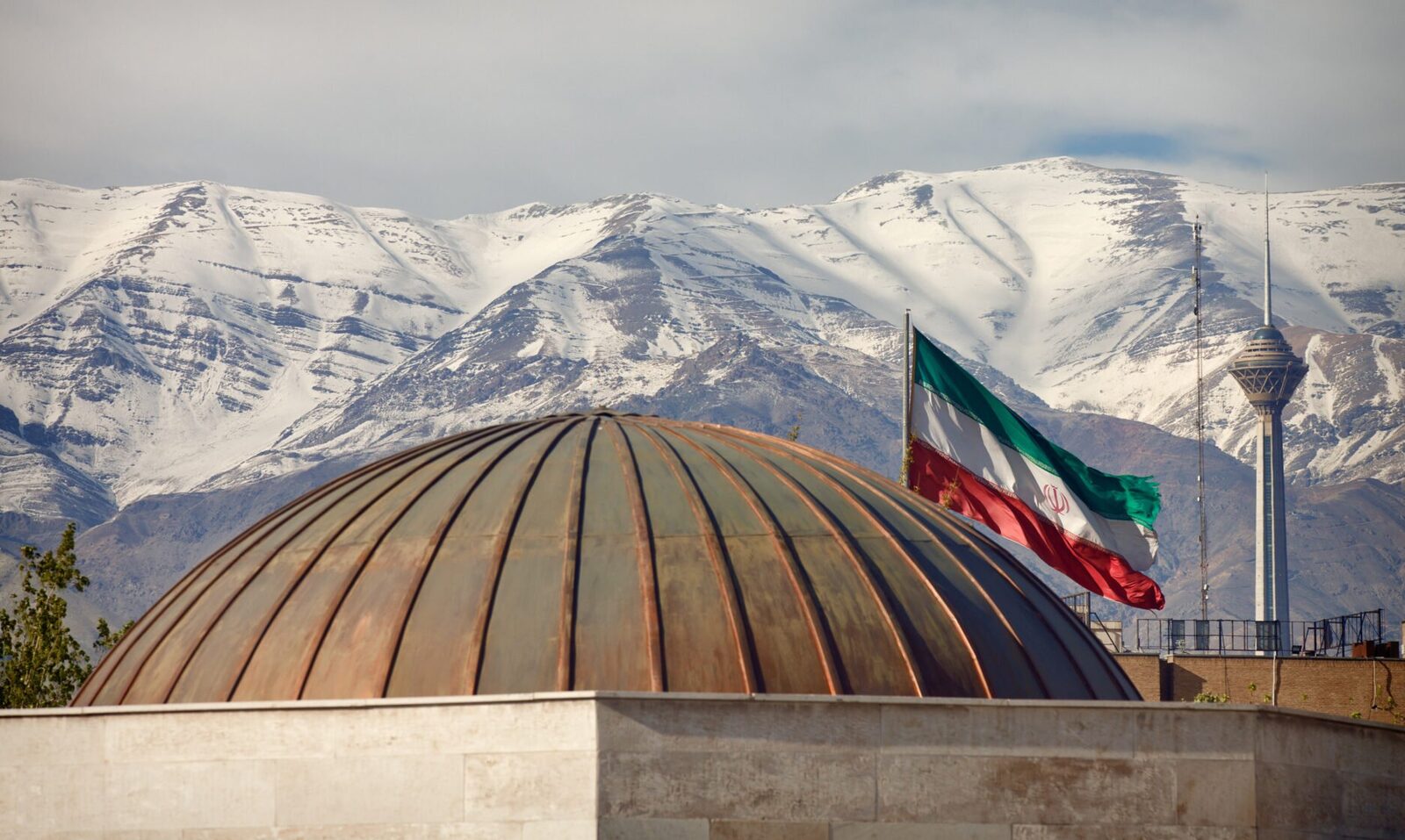 Iranul: Doctrina nucleară, puțin probabil să se schimbe; Teheranul vrea un nou protocol pentru strâmtoarea Ormuz Teheranul semnalează că politica sa nucleară nu se va modifica semnificativ