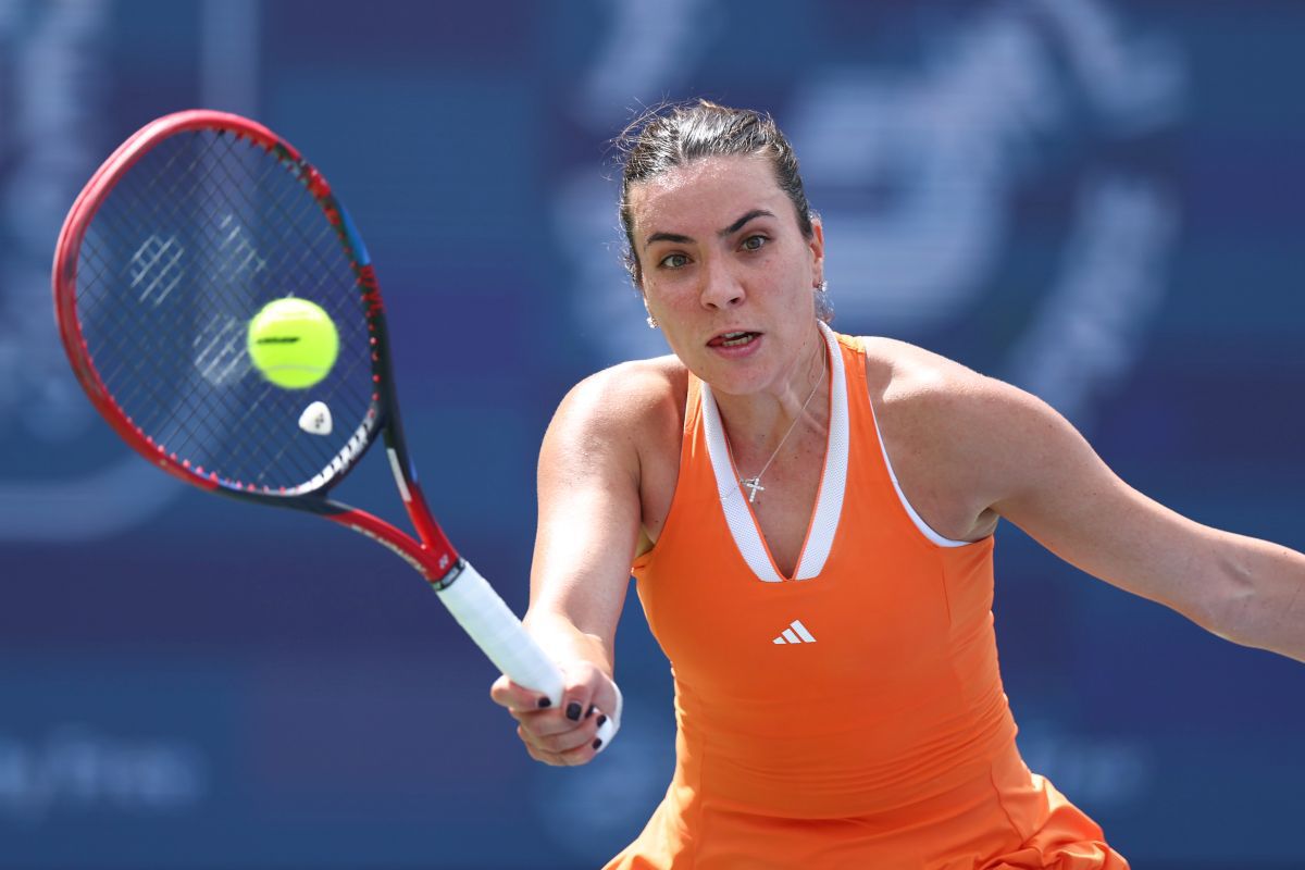 Româncele Jaqueline Cristian, Sorana Cîrstea și Gabriela Ruse, la startul turneului de la Indian Wells Indian Wells, California – Jaqueline Cristian, Sorana Cîrstea și Gabriela Ruse, cele trei tenismene românce prezente pe tabloul principal al turneului de la Indian Wells, și-au aflat adversarele din primul tur al competiției