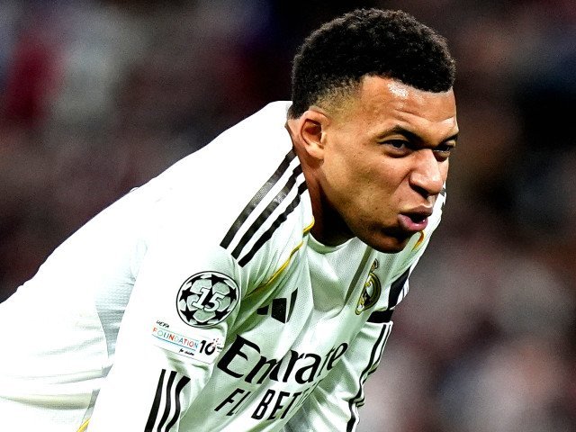 Mbappe, incert pentru mondial: Starul francez, accidentat