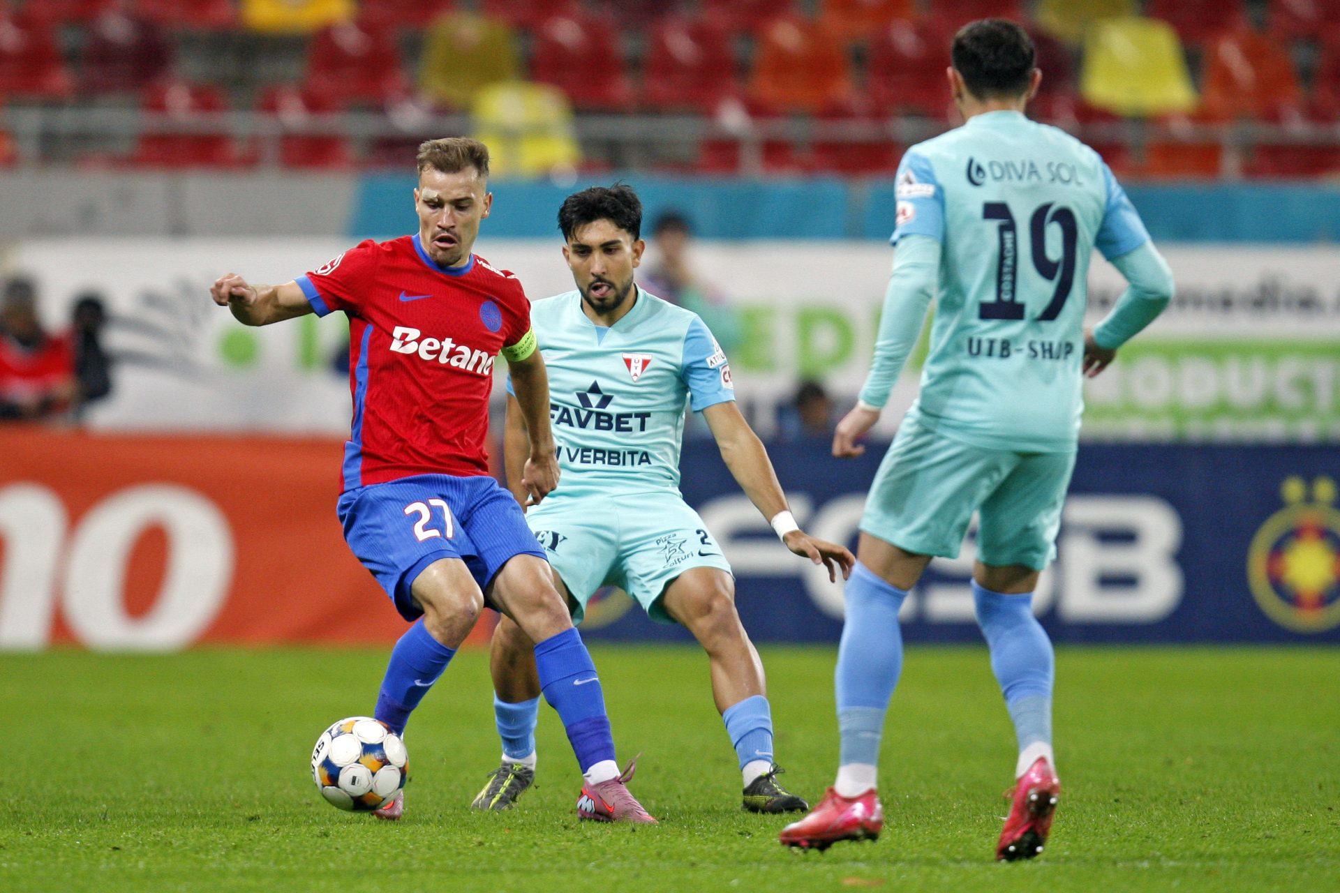 FCSB vs uta: Duel crucial în play-out pentru șefia grupei