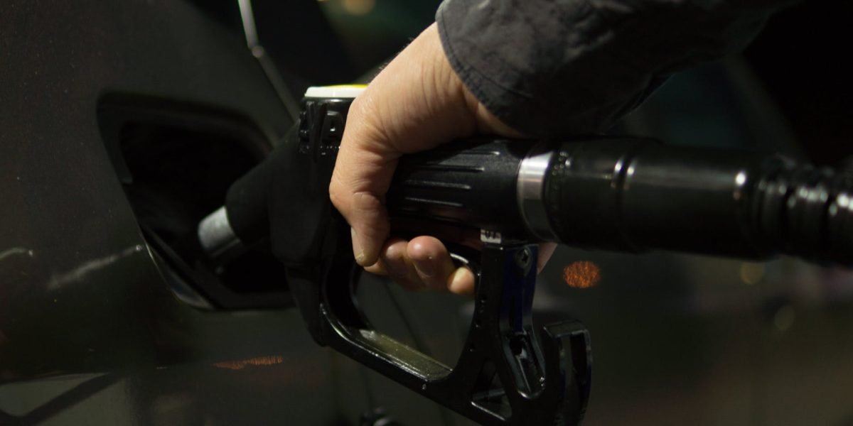 gas-benzina-motorina-oil-statie-pompa-pexels.jpg - NewsFactor