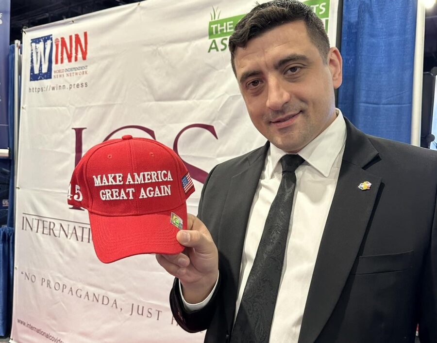 Simion, liderul AUR, tace în fața atacurilor asupra Iranului, în timp ce se declară suveranist George Simion, președintele partidului Alianța pentru Unirea Românilor (AUR), nu a avut nicio reacție publică, în ultimele trei zile, cu privire la atacurile lansate de Statele Unite ale Americii și Israel asupra Iranului