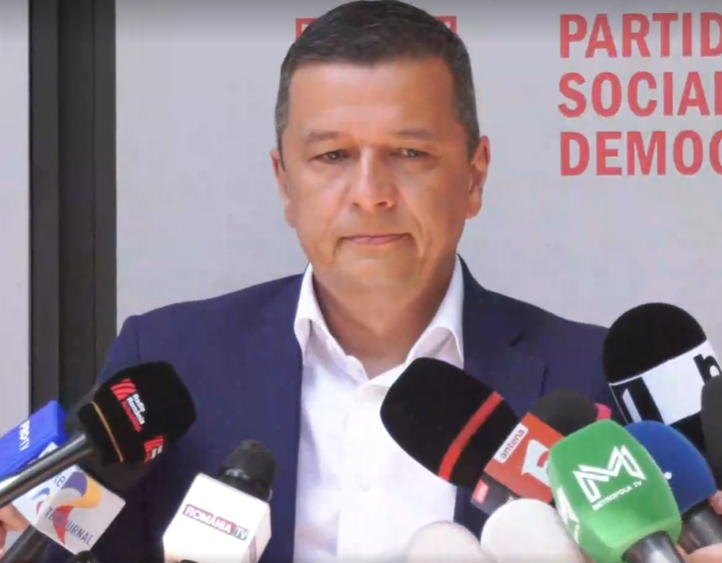 Grindeanu a primit proiectul de buget de la Finanțe și amână discuțiile despre prețul carburanților Liderul PSD, Sorin Grindeanu, a declarat că a primit proiectul de buget pentru anul în curs de la ministrul Finanțelor, Alexandru Nazare, „aseară târziu”